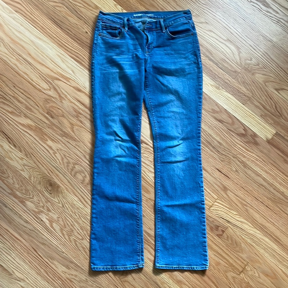 LAST CHANCE! 🎈OLD NAVY Women’s Original Light Wash Mid-Rise Bootcut Jeans 6
